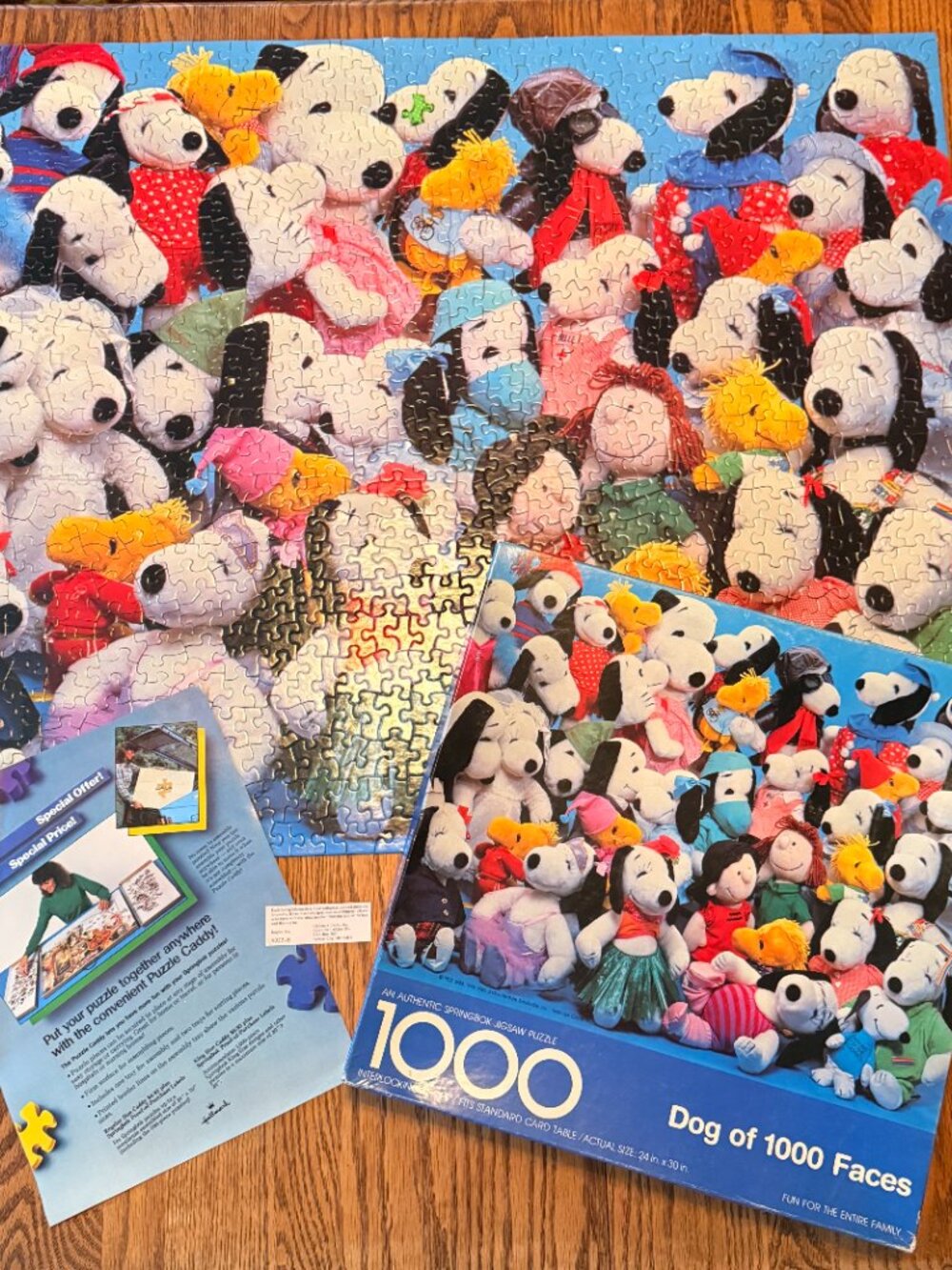 Vintage Snoopy Peanuts Hallmark Dog of a 1000 faces Jigsaw Puzzle 1000 pieces